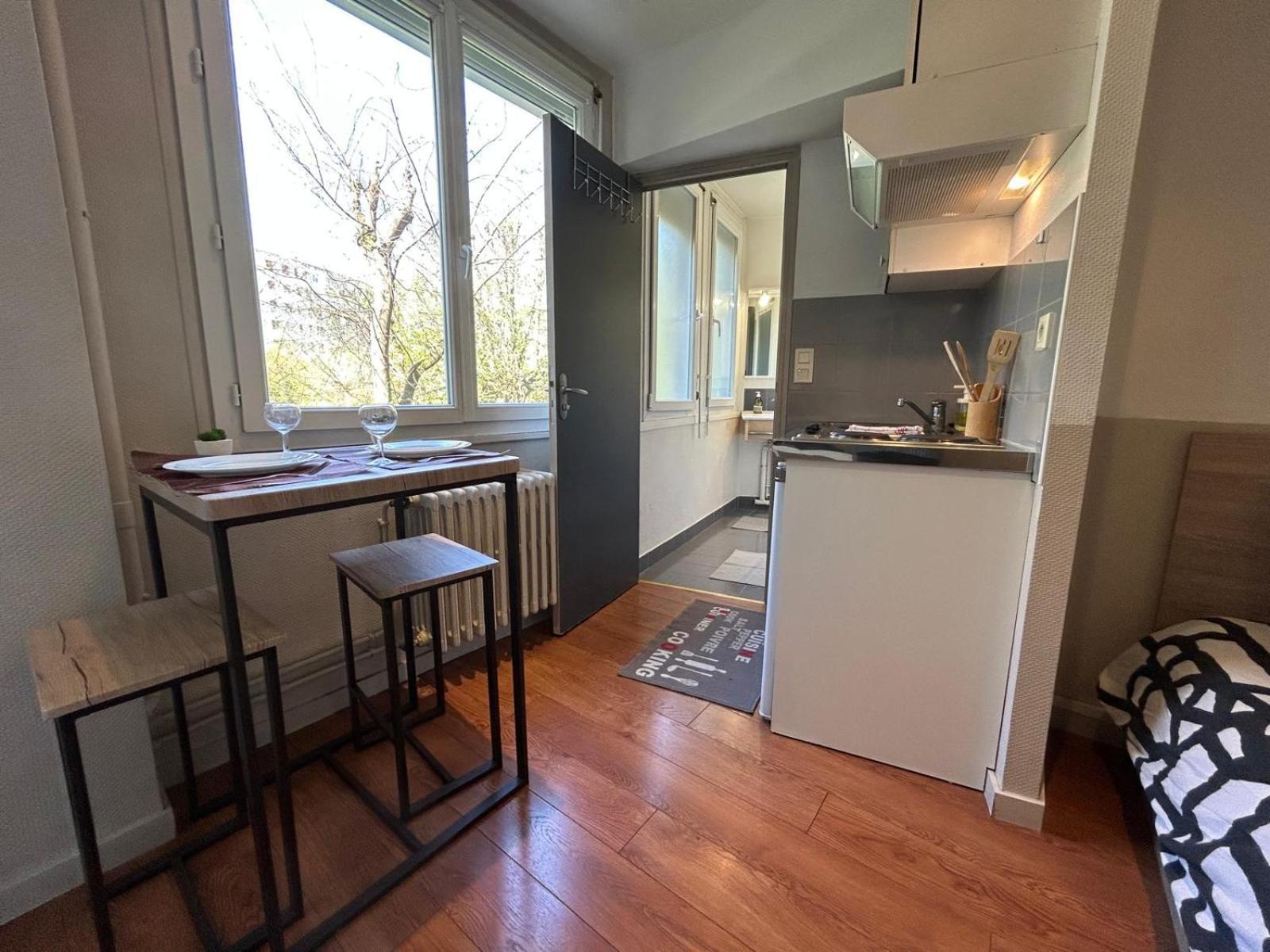 טרואה Studio 96 - Wi Fi Fibre - Residence Beausejour - Proche Centre Ville מראה חיצוני תמונה